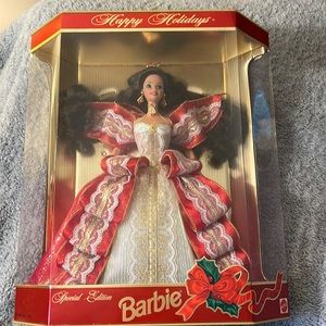 - NRFB - Rare Misprint Holiday Barbie -1997 🎄🎁